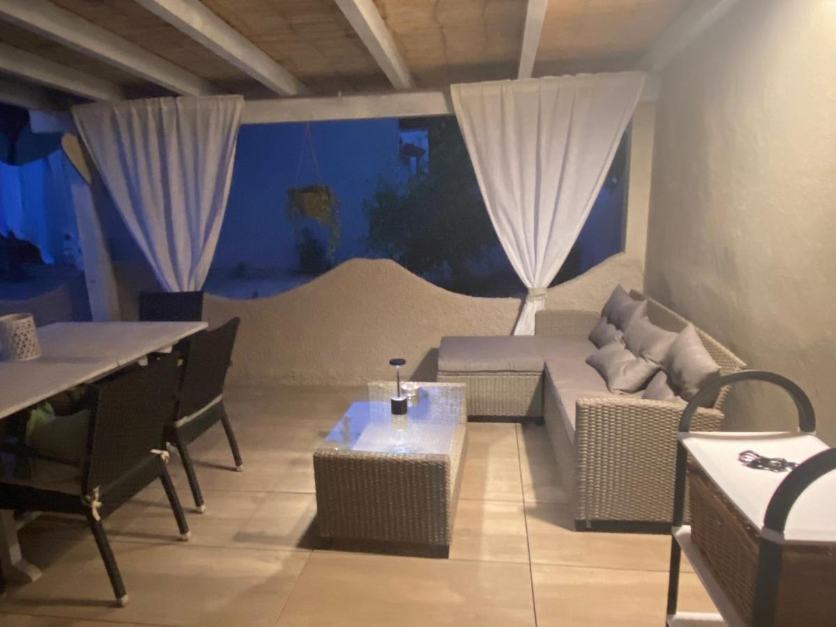 Casa Teresa Villa Porto Pino Exteriör bild