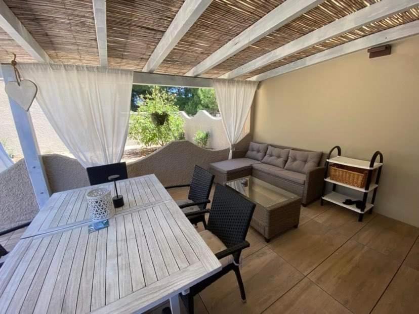 Casa Teresa Villa Porto Pino Exteriör bild