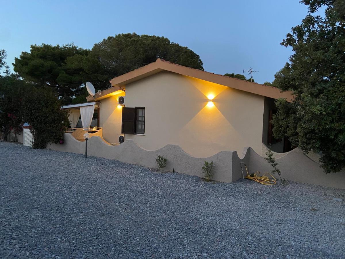 Casa Teresa Villa Porto Pino Exteriör bild